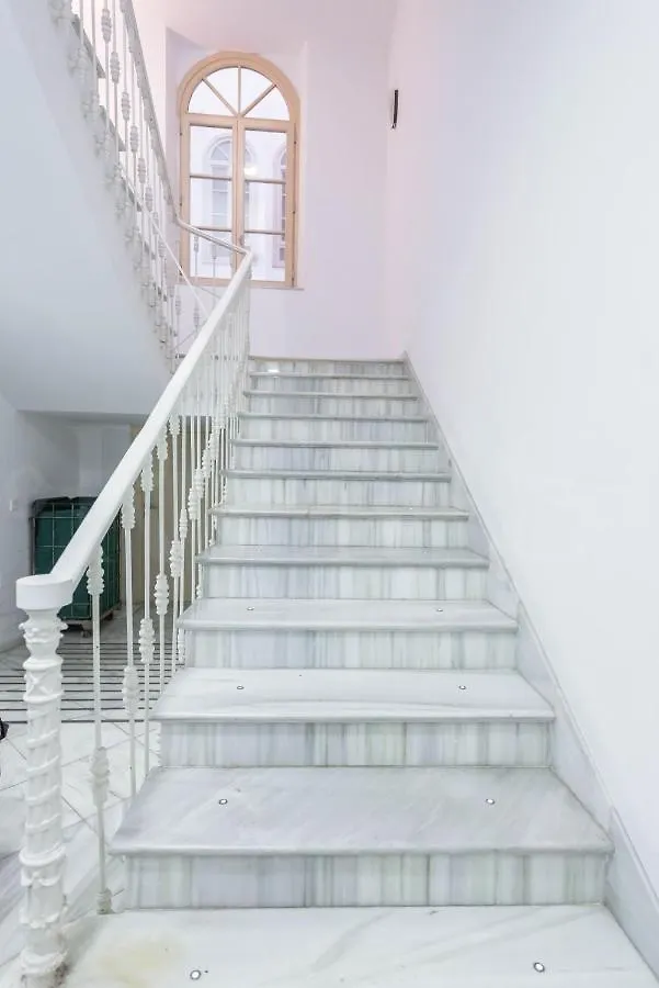 Luxe Apartment In The Historic Center By Rems 말라가